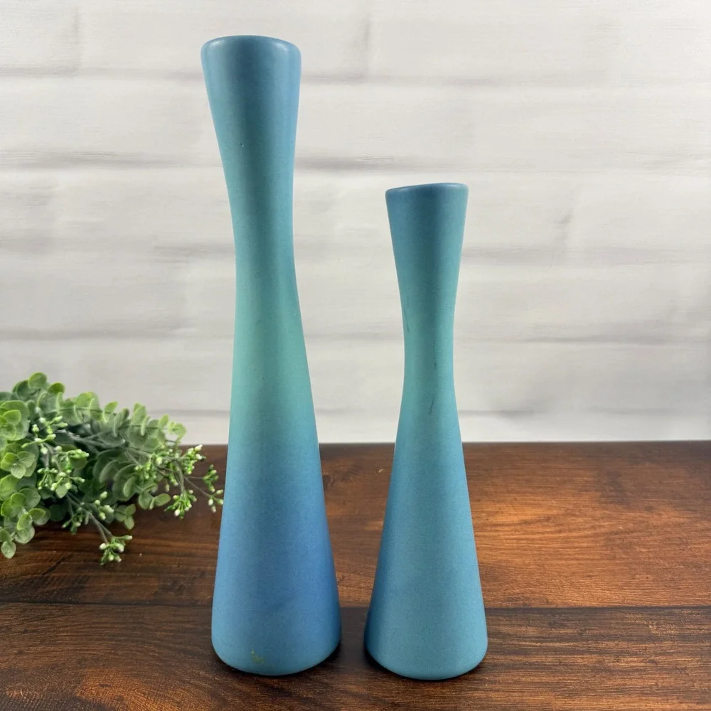 Van Briggle Pottery Blue Matte Bud Vases Graduated Pair 2004 Colorado Springs